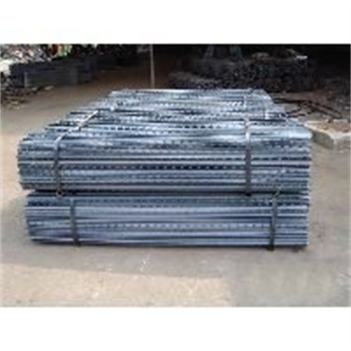 Studded T Post for wire mesh